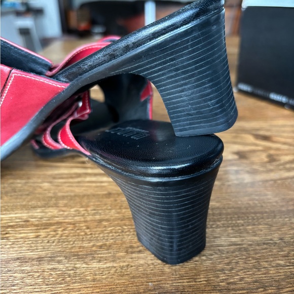 Munro American Red Leather Slides 11.5 N - Picture 6 of 11